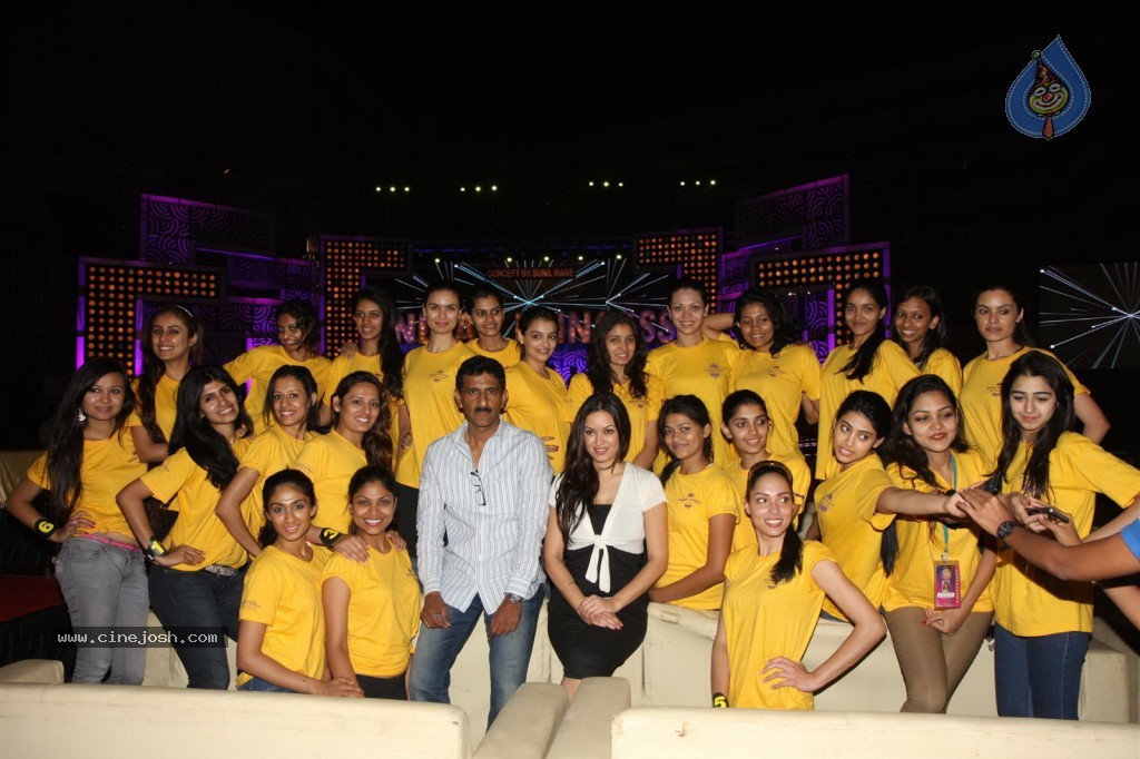 Dress Rehearsals of Indian Princess 2013 Event - 43 / 48 photos