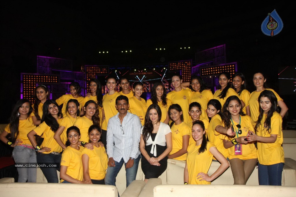 Dress Rehearsals of Indian Princess 2013 Event - 46 / 48 photos