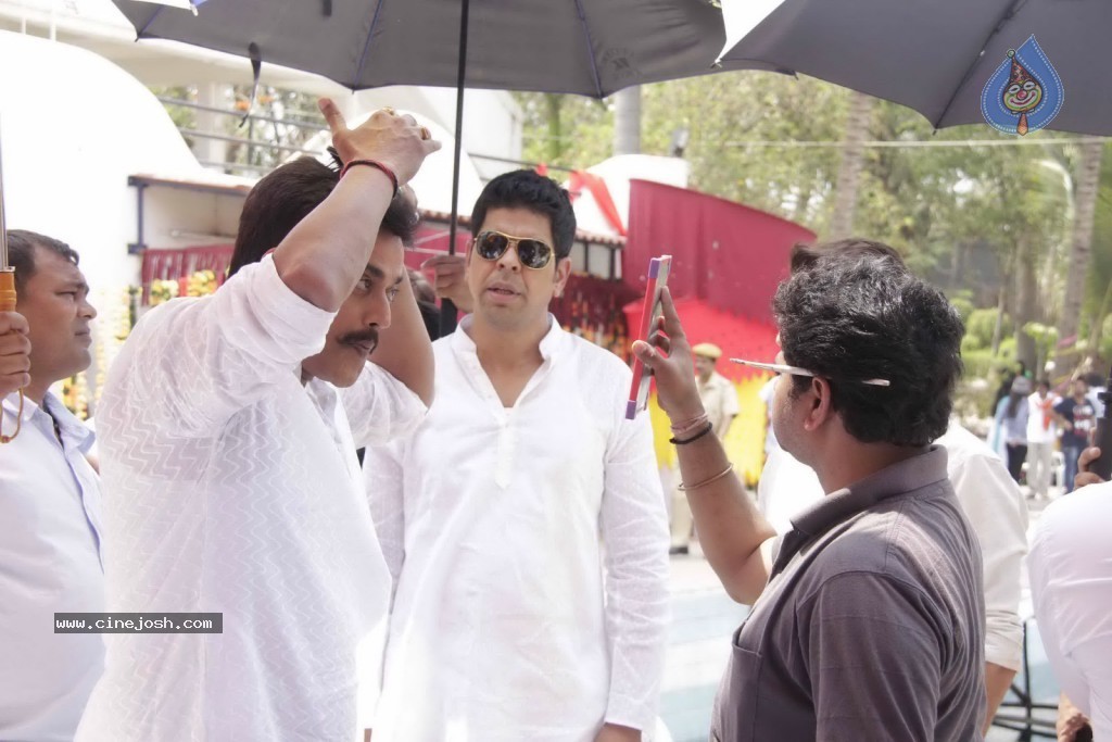 Dussehra Film Holi Song Shoot - 30 / 32 photos
