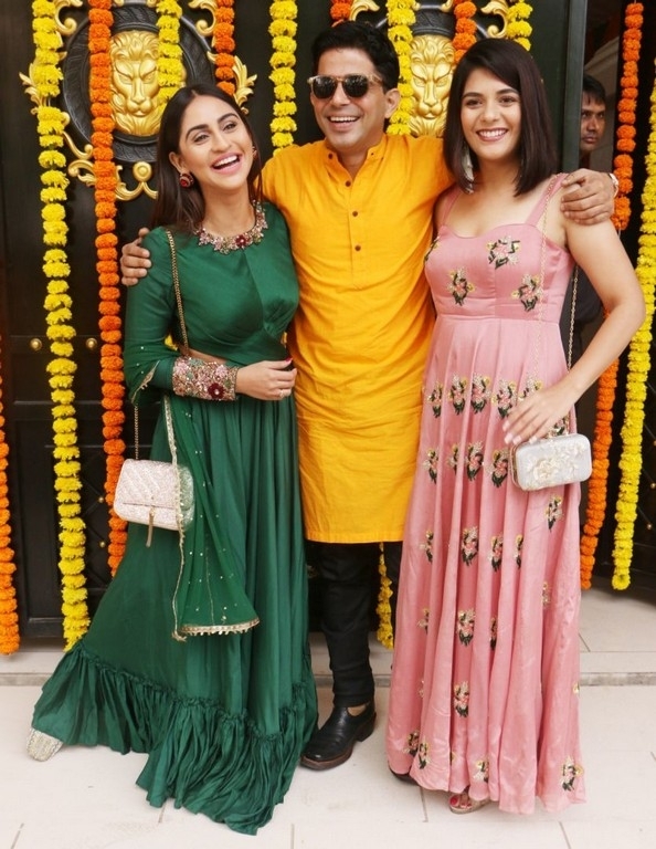 Ekta Kapoor Ganpati Celebrations 2018 - 17 / 18 photos