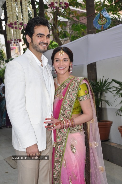 Esha Deol Engagement Photos - 11 / 31 photos