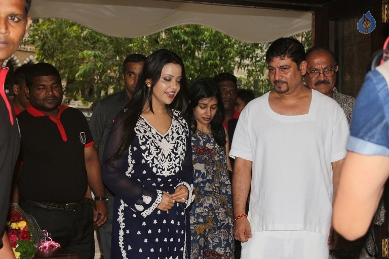 Exhibition of Mr Bharat Thakur Art Gallery - 18 / 30 photos