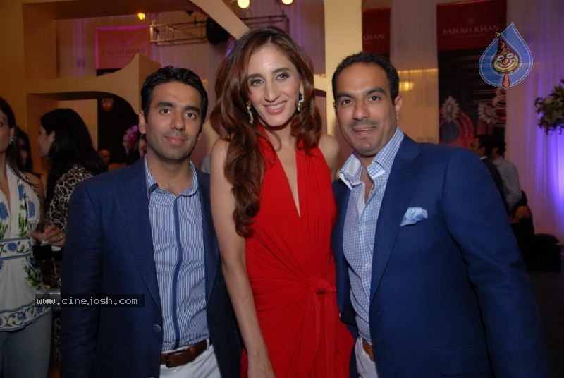 Farah Khan Fine Jewellery Store Launch Party - 12 / 23 photos