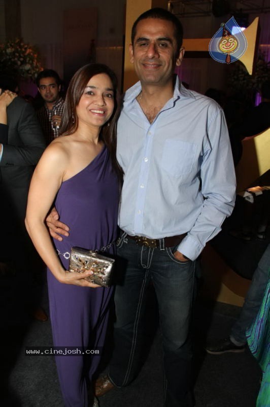 Farah Khan Fine Jewellery Store Launch Party - 13 / 23 photos