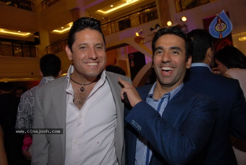 Farah Khan Fine Jewellery Store Launch Party - 23 / 23 photos