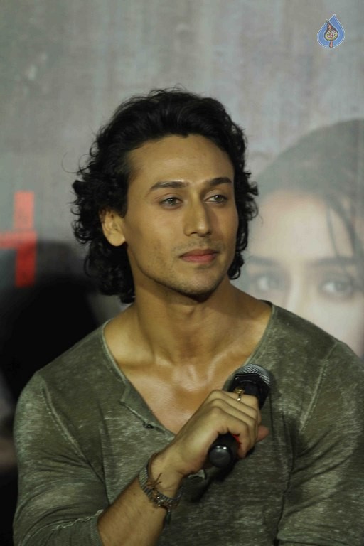 Film Baaghi Trailer Launch Photos - 7 / 28 photos