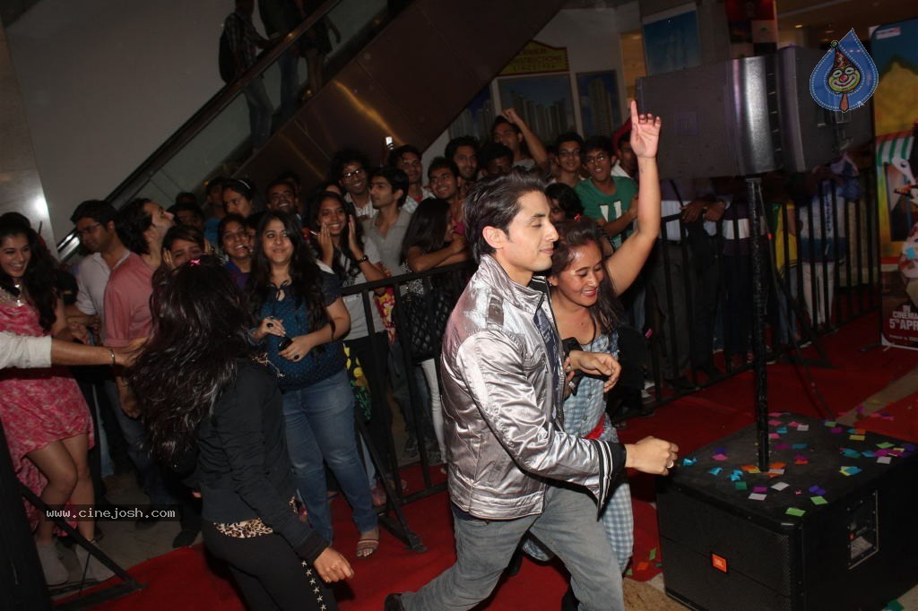 Film Chashme Baddoor Music Launch - 2 / 40 photos