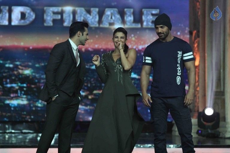 Film Dishoom Show at Indias Got Talent - 31 / 42 photos