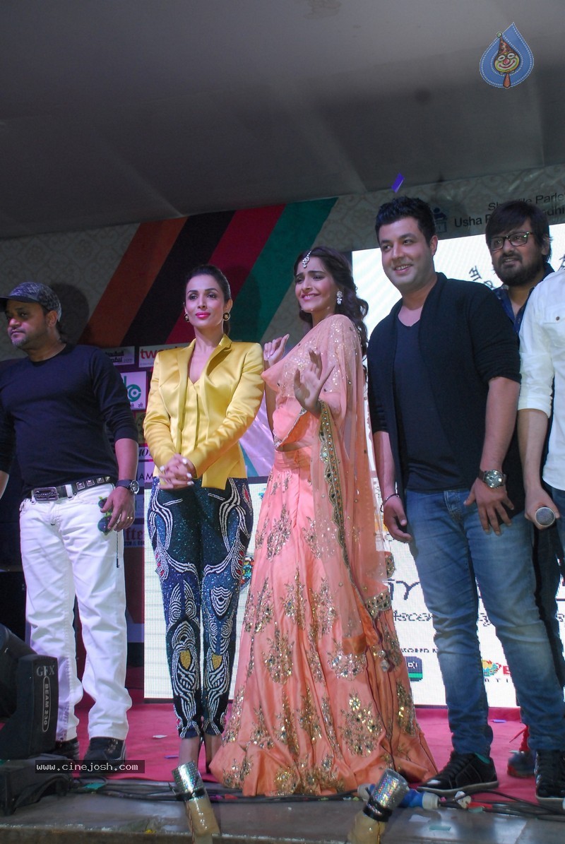 Film Dolly Ki Doli Music Launch - 19 / 30 photos