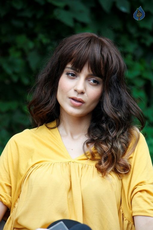 Film Katti Batti Song Shooting Photos - 15 / 33 photos