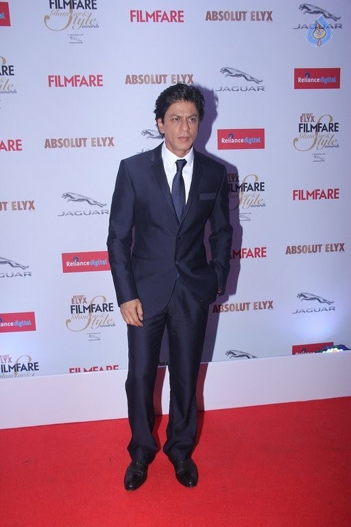 Filmfare Glamour and Style Awards 2015 - 2 / 42 photos