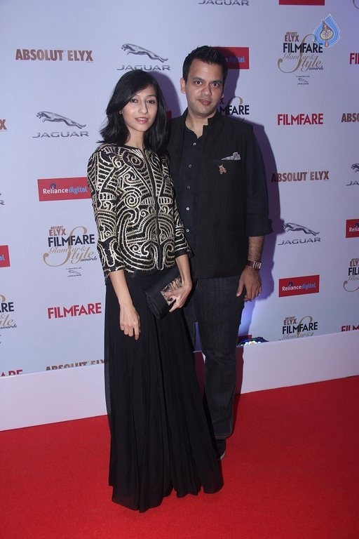 Filmfare Glamour and Style Awards 2015 - 26 / 42 photos