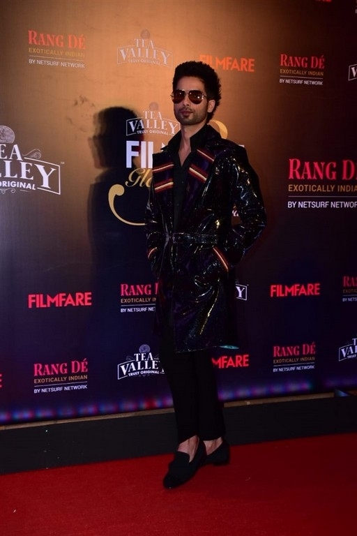 Filmfare Glamour & Style Awards 2019 - 32 / 88 photos