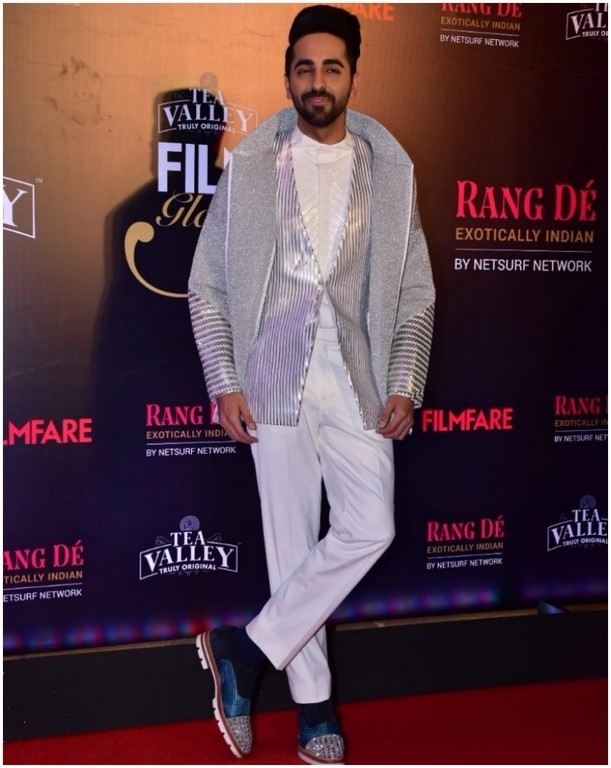 Filmfare Glamour & Style Awards 2019 - 48 / 88 photos