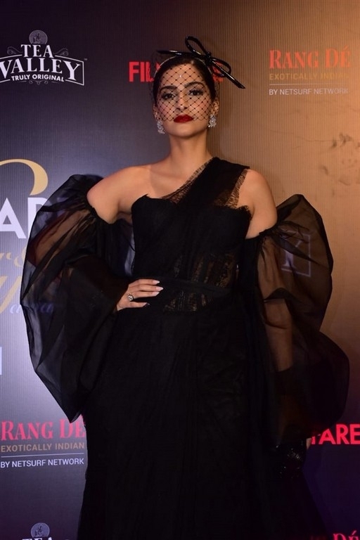 Filmfare Glamour & Style Awards 2019 - 64 / 88 photos