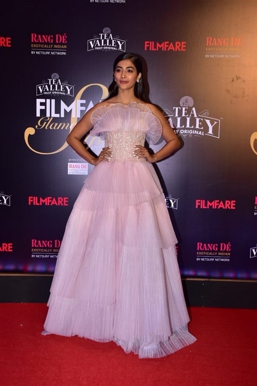 Filmfare Glamour & Style Awards 2019 - 65 / 88 photos