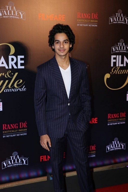 Filmfare Glamour & Style Awards 2019 - 67 / 88 photos