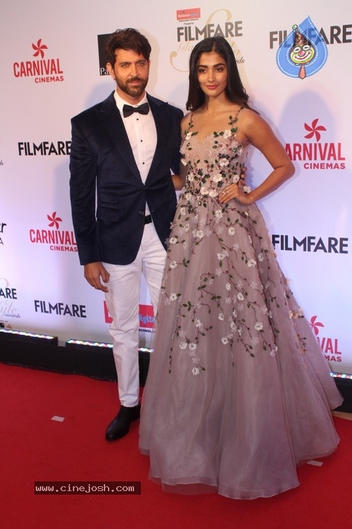Filmfare Glamour and Style Awards Red Carpet 1 - 51 / 57 photos