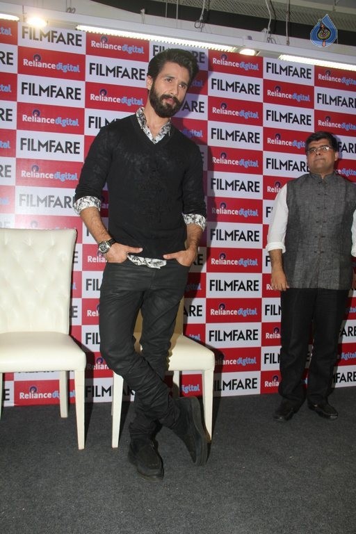 Filmfare Magazine Cover Launch - 7 / 28 photos