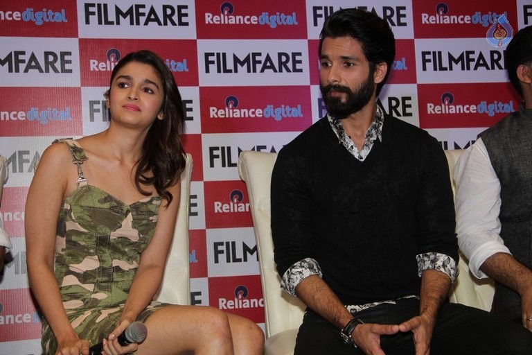 Filmfare Magazine Cover Launch - 15 / 28 photos