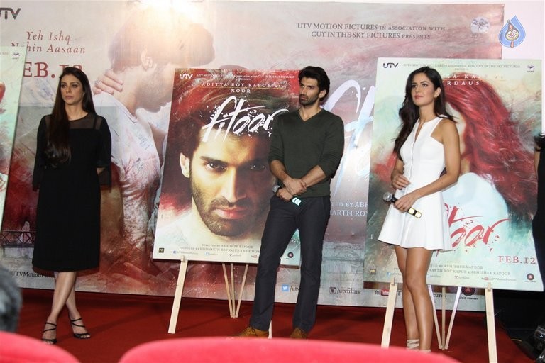 Fitoor Film Trailer Launch - 25 / 30 photos