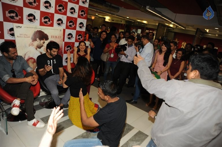 Fitoor Team at Fever FM Studios - 18 / 21 photos