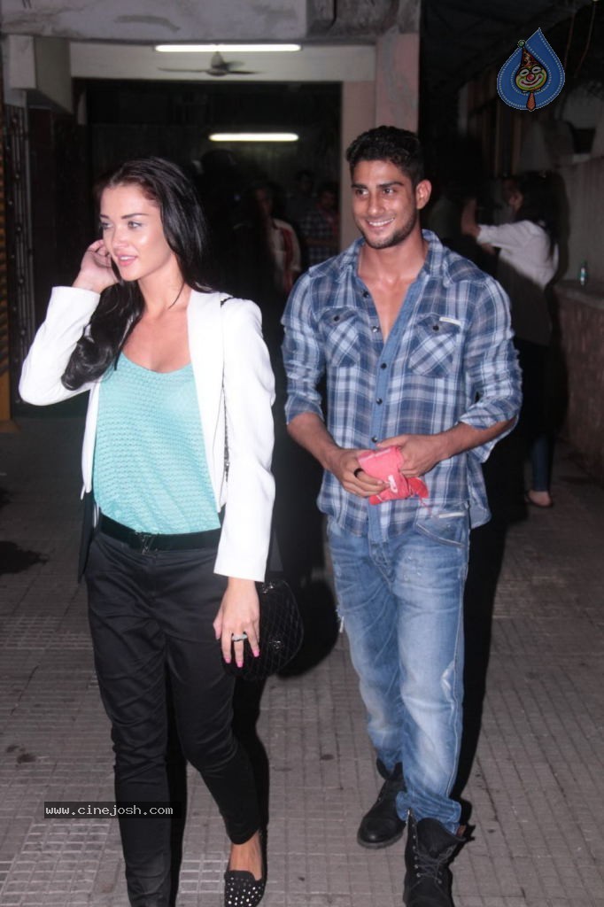 Gangs of Wasseypur Special Show - 31 / 33 photos