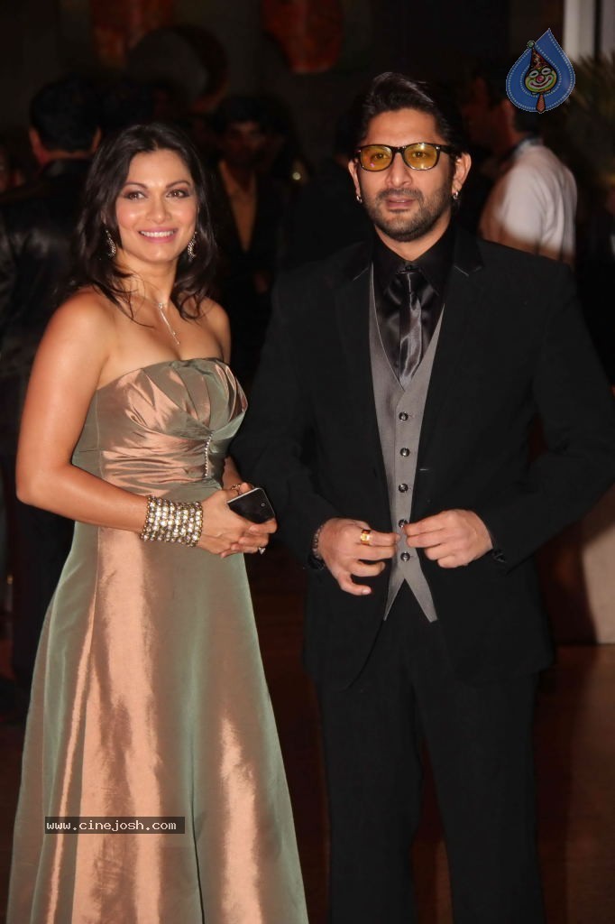 Genelia n Ritesh Reception Photos - 01 - 26 / 148 photos