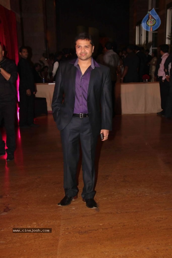 Genelia n Ritesh Reception Photos - 01 - 27 / 148 photos