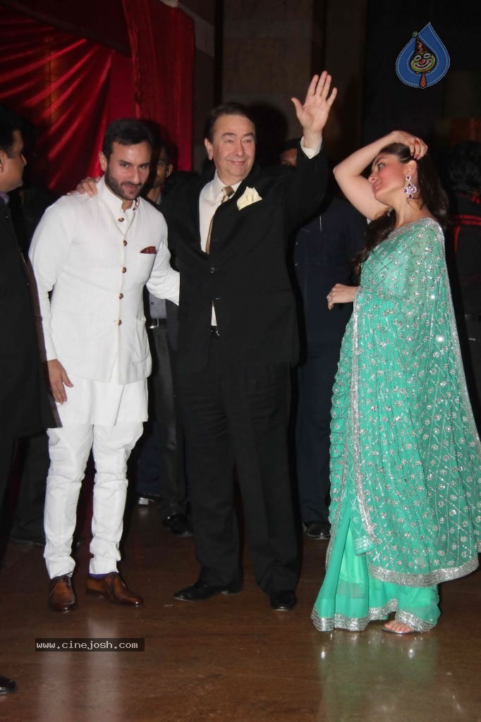 Genelia n Ritesh Reception Photos - 01 - 36 / 148 photos