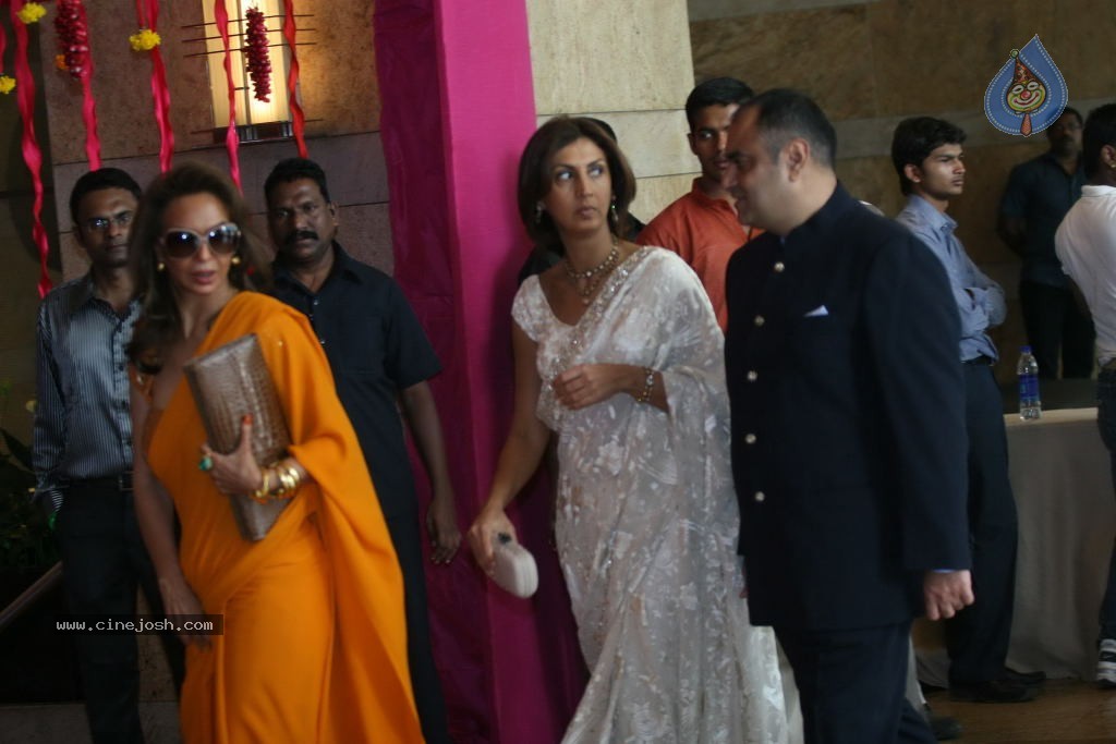 Genelia n Ritesh Wedding Photos - 143 / 176 photos