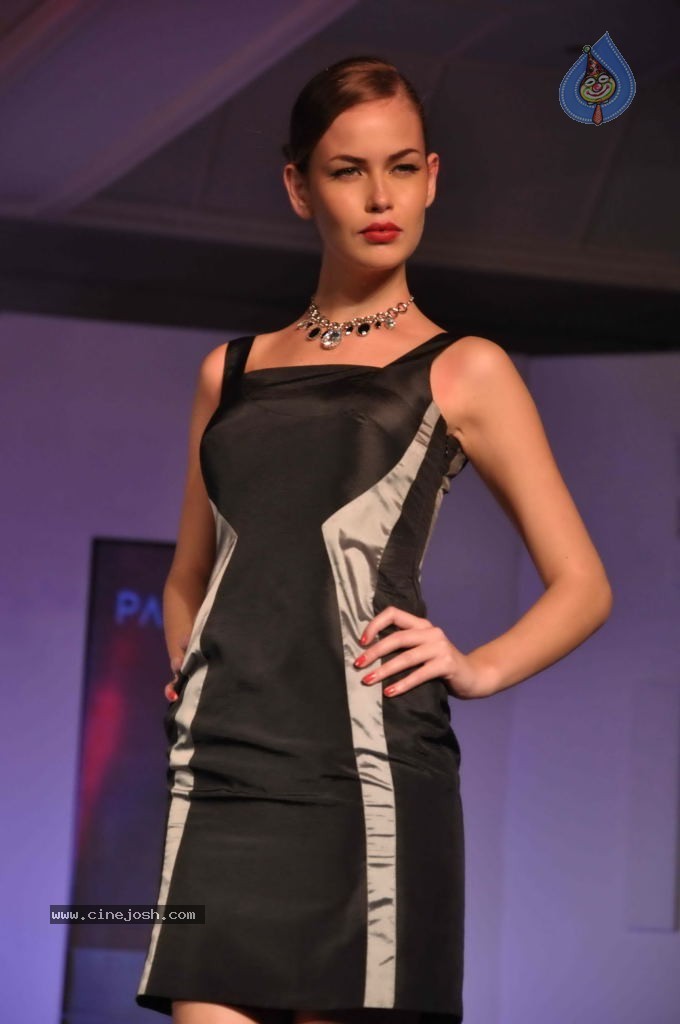 Genelia Walks the Ramp at Park Avenue Collection - 24 / 67 photos