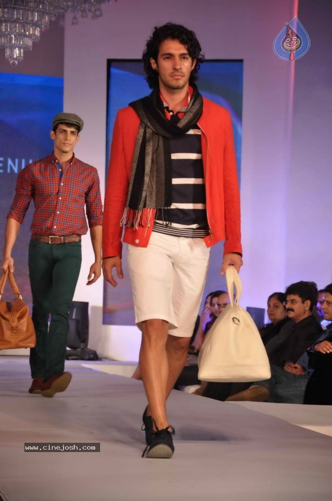 Genelia Walks the Ramp at Park Avenue Collection - 30 / 67 photos