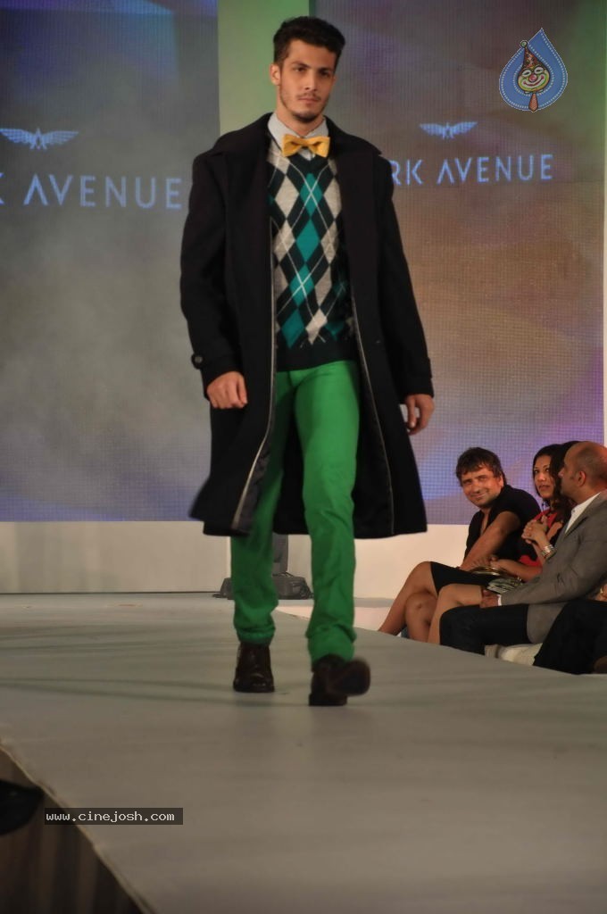 Genelia Walks the Ramp at Park Avenue Collection - 38 / 67 photos