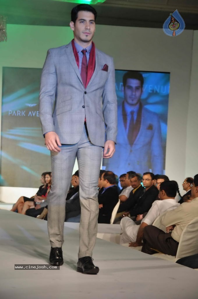 Genelia Walks the Ramp at Park Avenue Collection - 45 / 67 photos