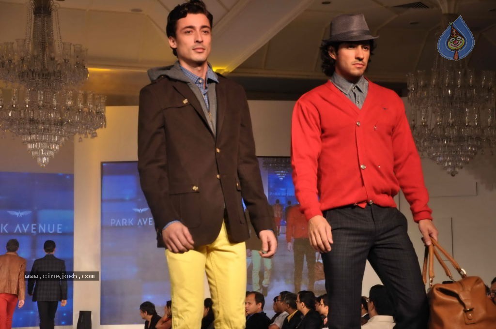 Genelia Walks the Ramp at Park Avenue Collection - 63 / 67 photos
