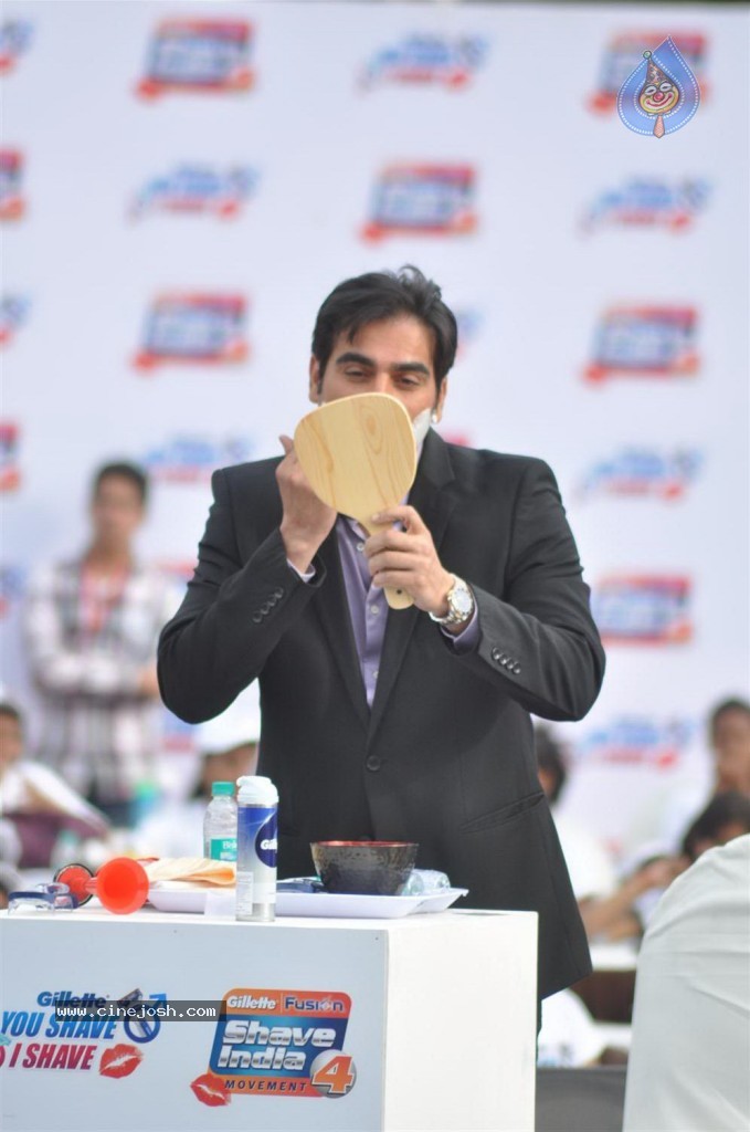 Gillette You Shave I Shave Event - 18 / 32 photos