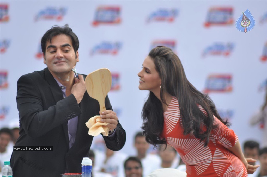 Gillette You Shave I Shave Event - 32 / 32 photos