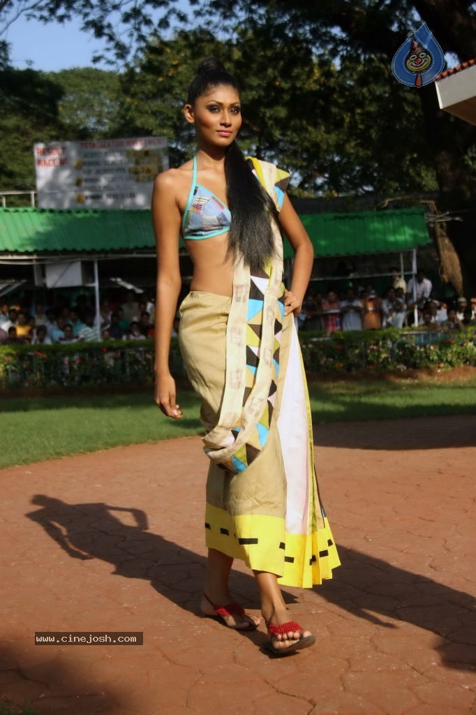 Gitanjali 2011 Fashion Show - 33 / 37 photos