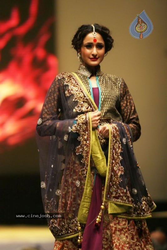 Gitanjali Cyclothon Fashion Show 2011 - 19 / 60 photos