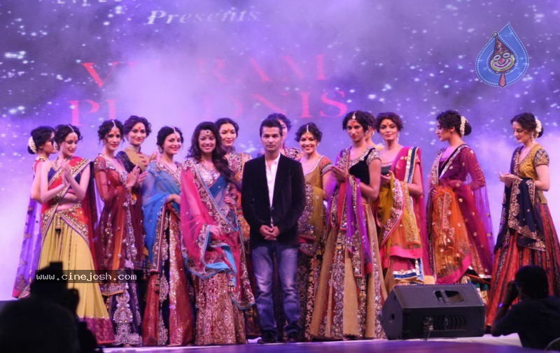 Gitanjali Cyclothon Fashion Show 2011 - 31 / 60 photos