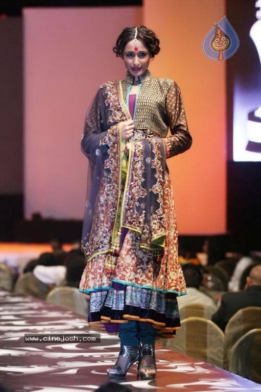 Gitanjali Cyclothon Fashion Show 2011 - 44 / 60 photos