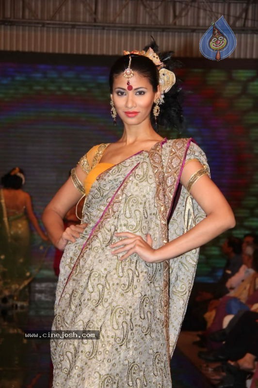 Gitanjali Tour De India Fashion Show - 15 / 94 photos