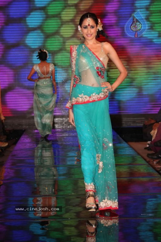 Gitanjali Tour De India Fashion Show - 47 / 94 photos