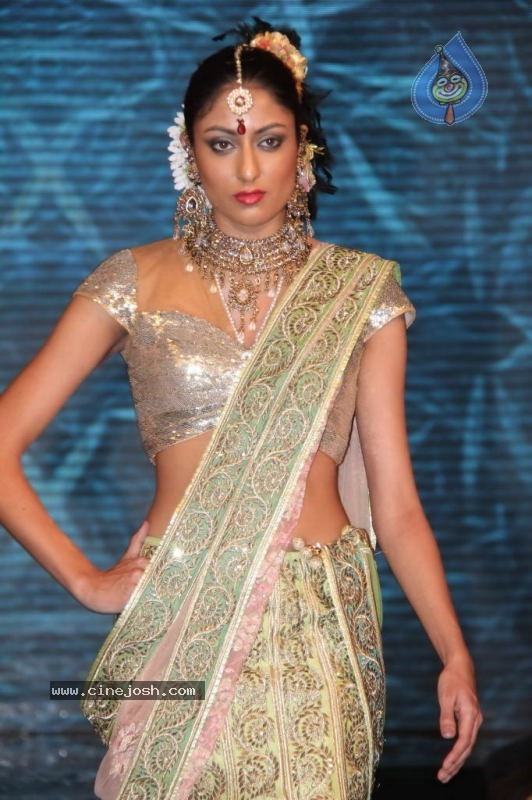 Gitanjali Tour De India Fashion Show - 64 / 94 photos