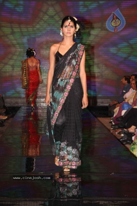 Gitanjali Tour De India Fashion Show - 72 / 94 photos
