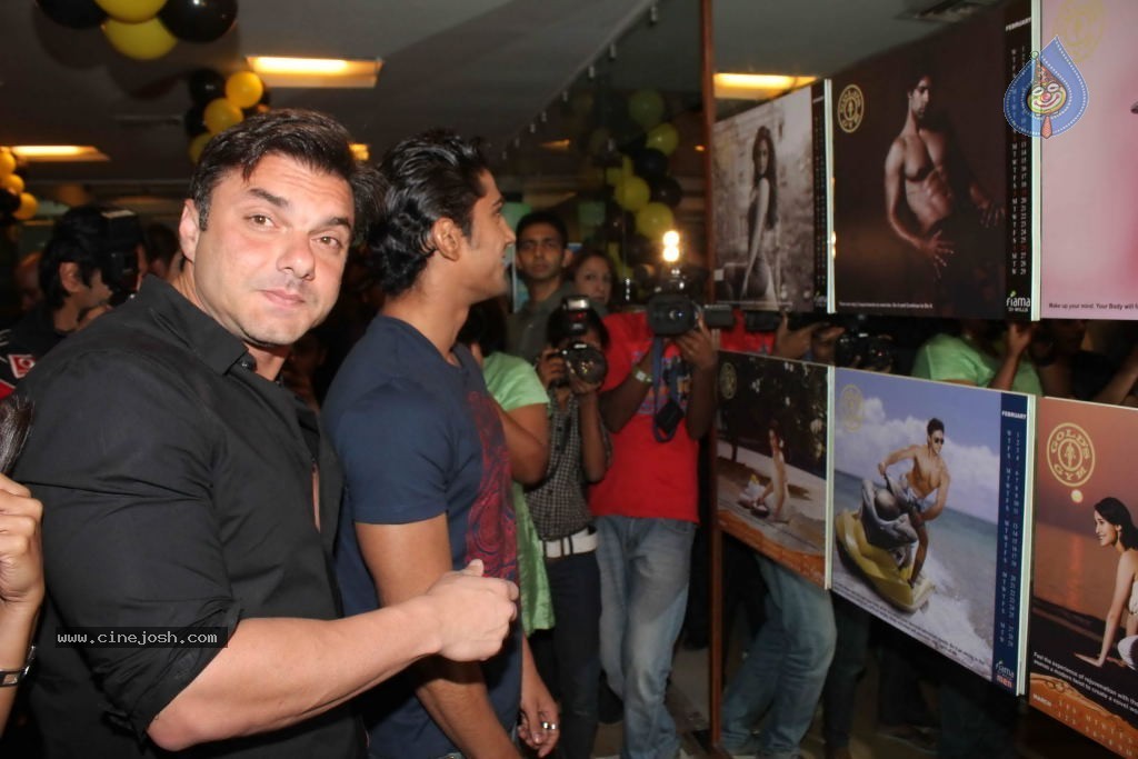 Gold Gym Bandra Calendar Launch - 25 / 66 photos