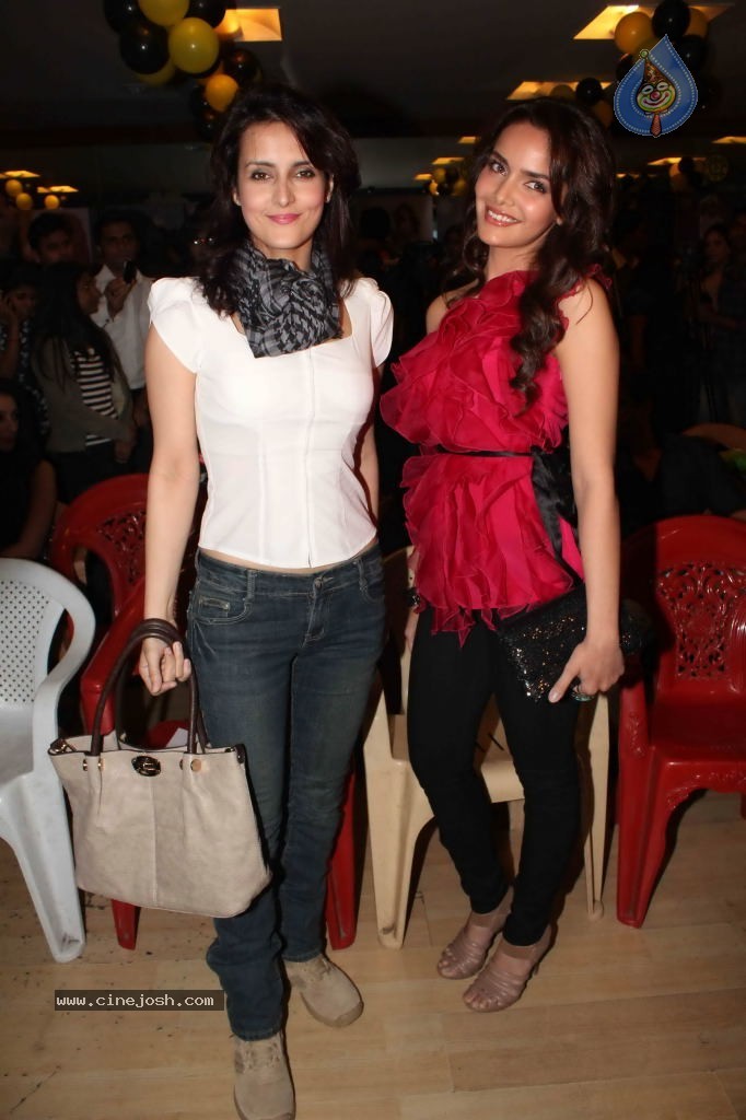 Gold Gym Bandra Calendar Launch - 27 / 66 photos