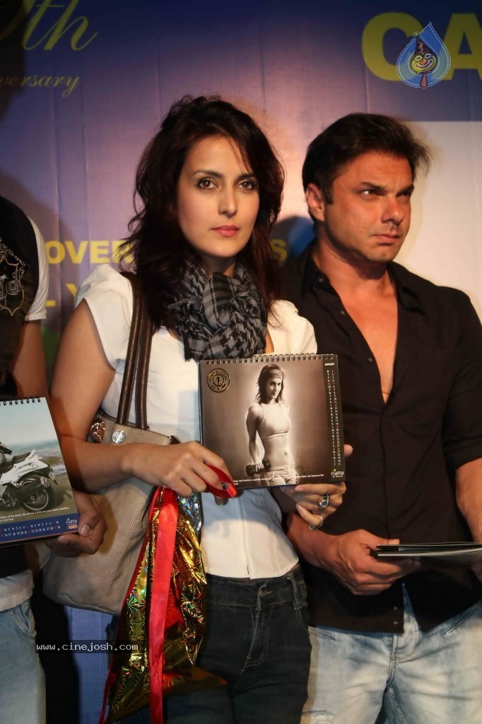 Gold Gym Bandra Calendar Launch - 35 / 66 photos