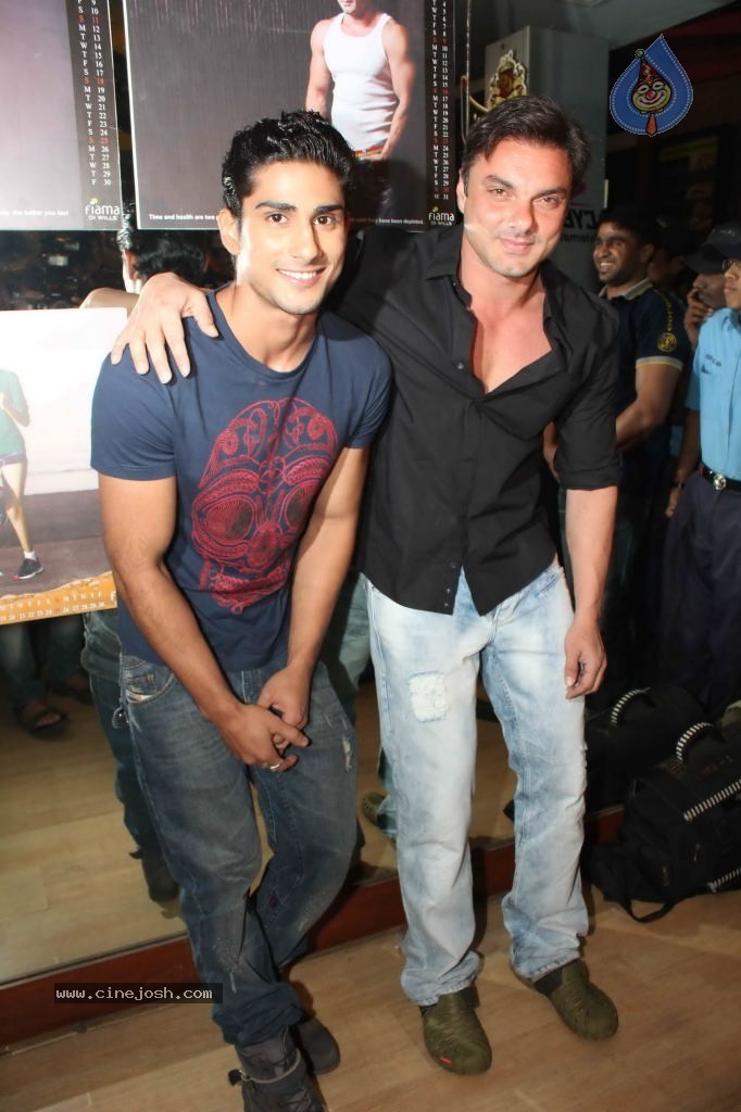 Gold Gym Bandra Calendar Launch - 43 / 66 photos